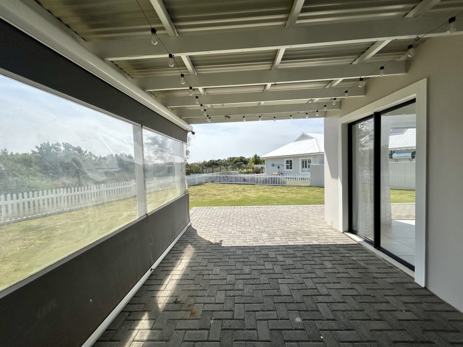 3 Bedroom Property for Sale in Marina Martinique Eastern Cape